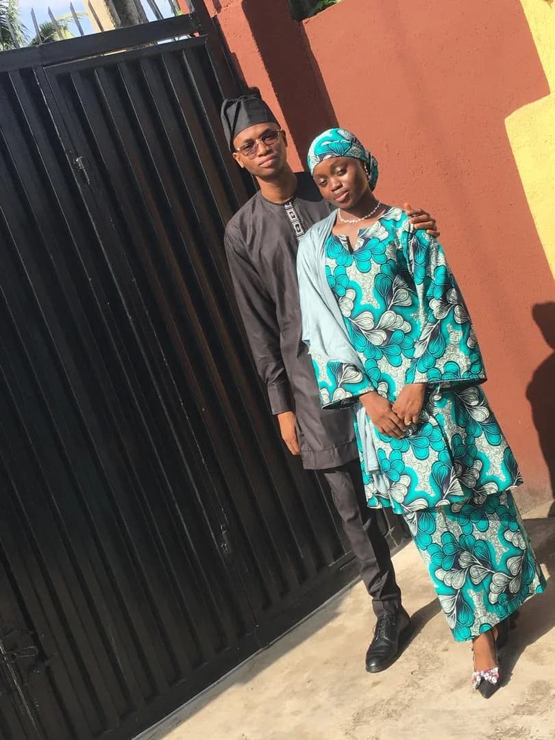 Abdulsalam and Sofiyyah in matching teal aso ebi
